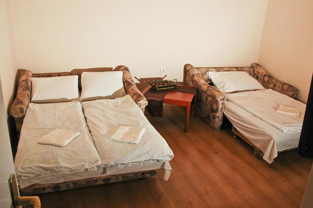 Amarin Apartments Hajdúszoboszló Habitación foto